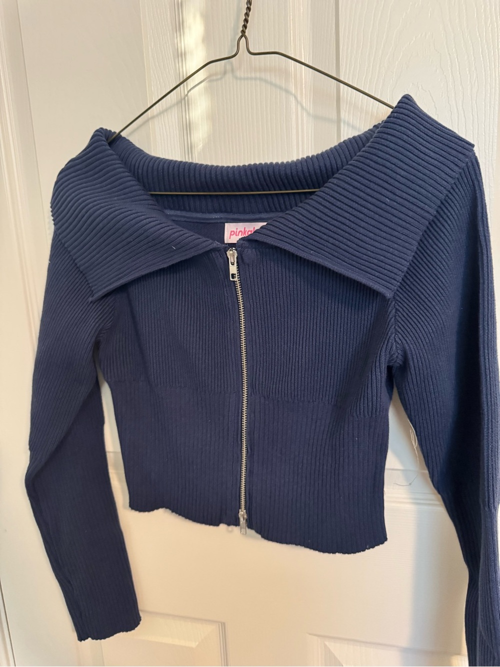 Navy Ribbed Zip-Front Crop Top - Picture 2 of 5